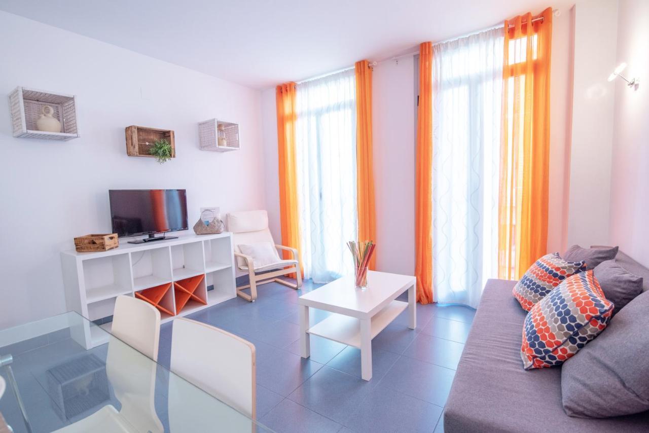 Hogar Vera Apartments&Bikes バレンシア エクステリア 写真