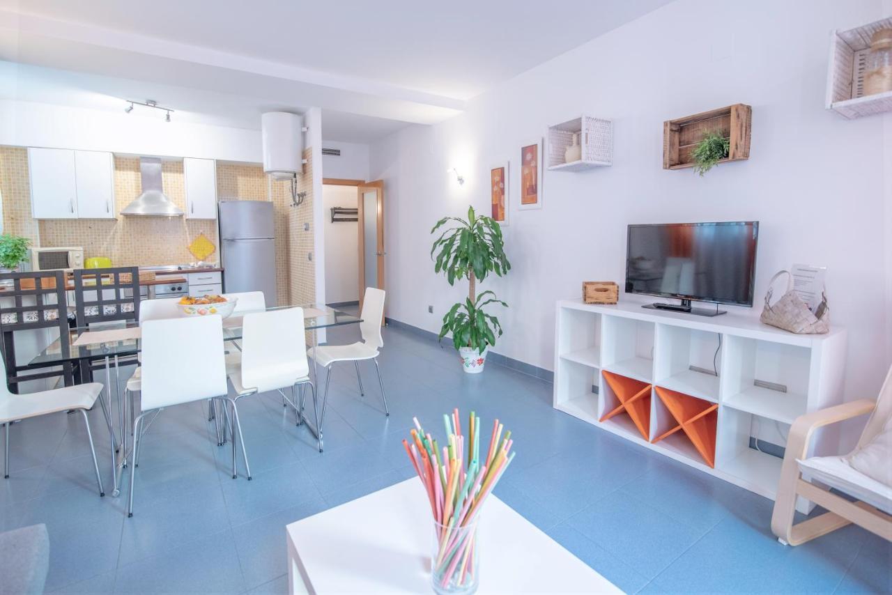 Hogar Vera Apartments&Bikes バレンシア エクステリア 写真