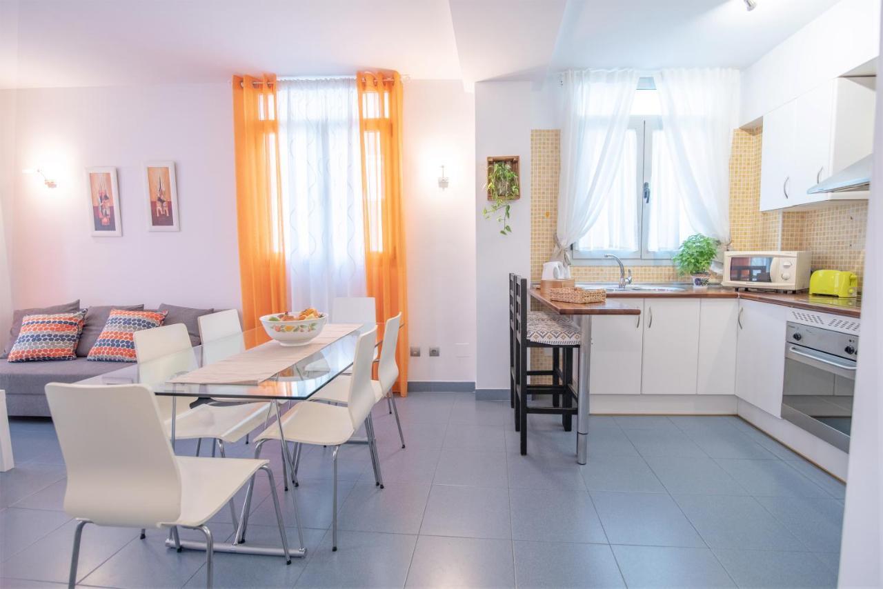 Hogar Vera Apartments&Bikes バレンシア エクステリア 写真