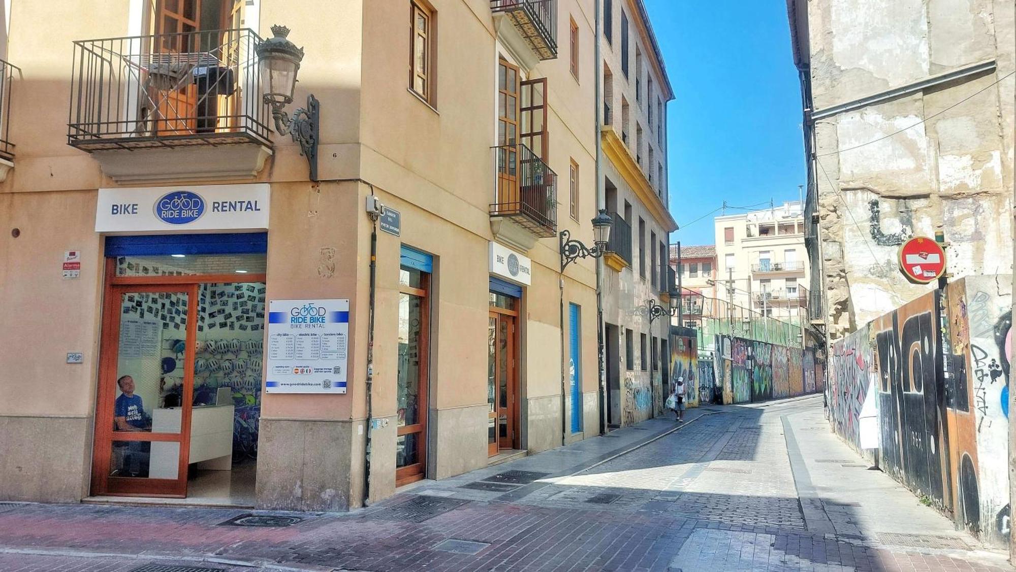 Hogar Vera Apartments&Bikes バレンシア エクステリア 写真
