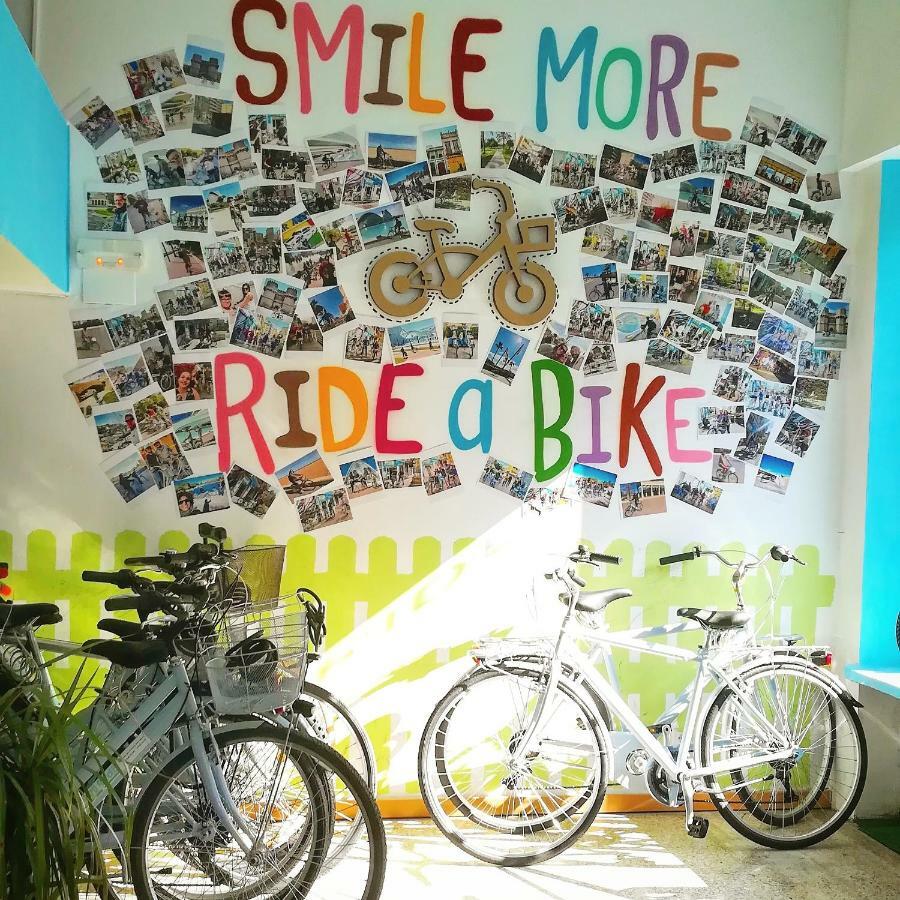 Hogar Vera Apartments&Bikes バレンシア エクステリア 写真